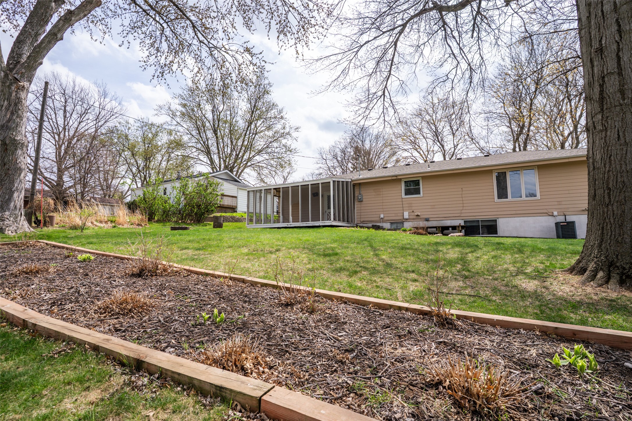625 Mafred Drive, Norwalk, Iowa image 23
