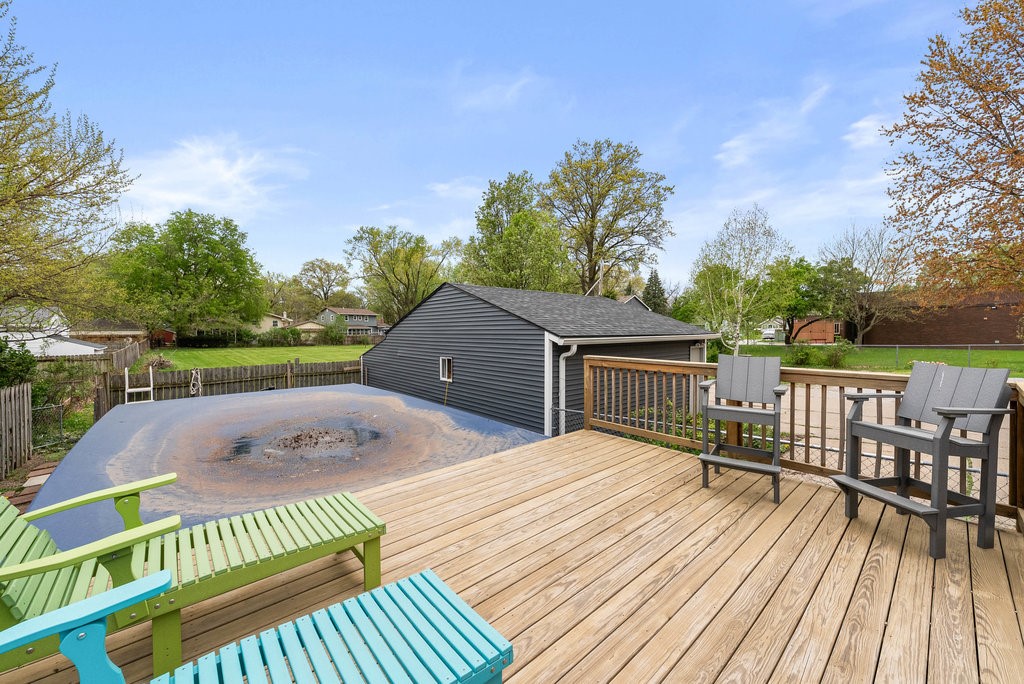 4714 Douglas Avenue, Des Moines, Iowa image 24