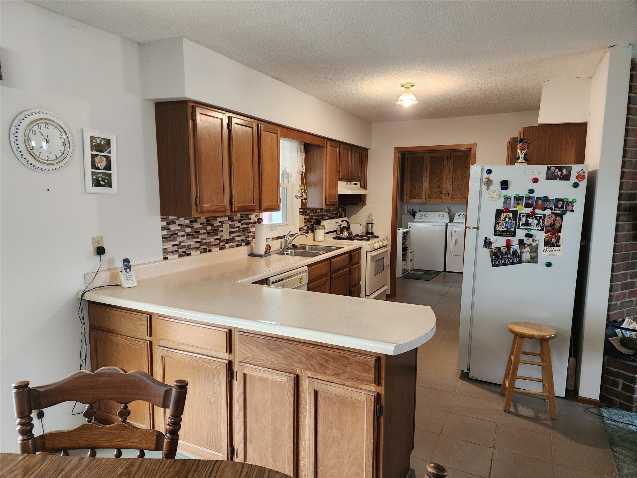 2020 Vista View Drive, Granger, Iowa image 3