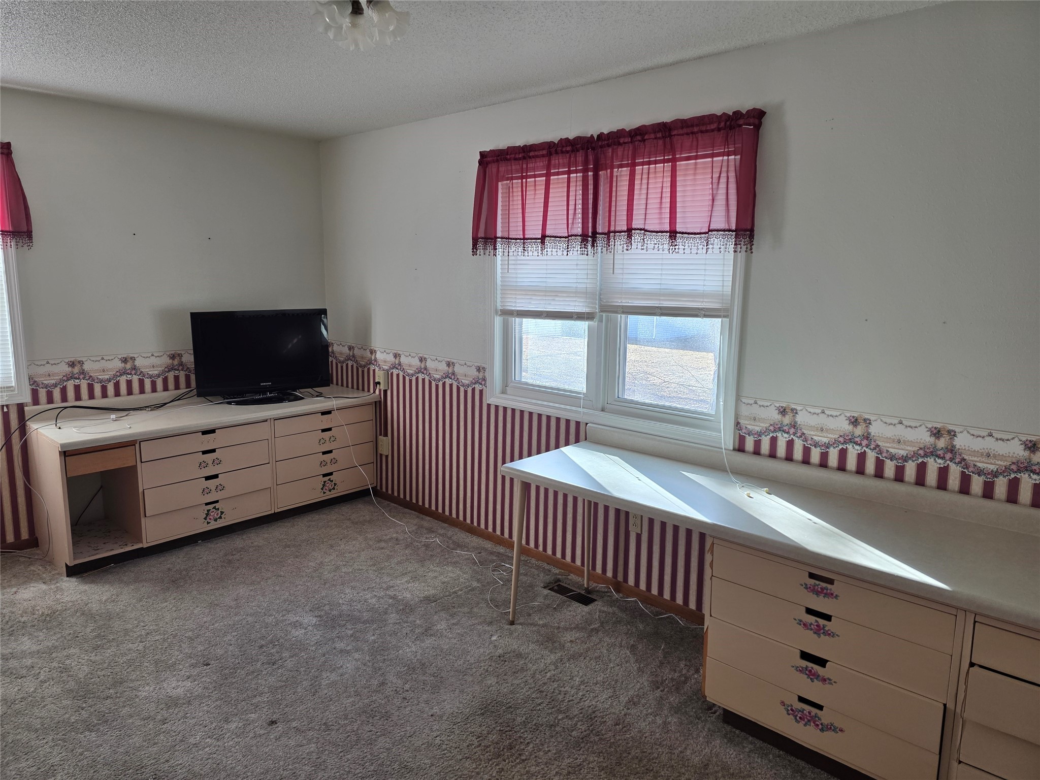 2020 Vista View Drive, Granger, Iowa image 12