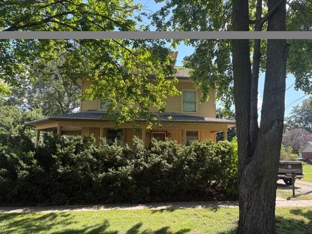 1402 Sycamore Street - Photo 3