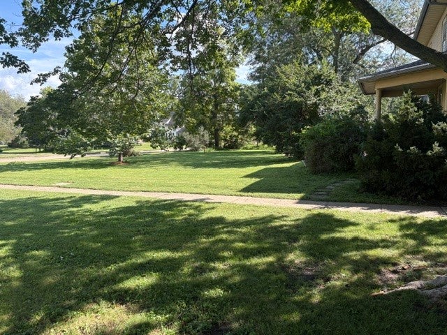 1402 Sycamore Street - Photo 4