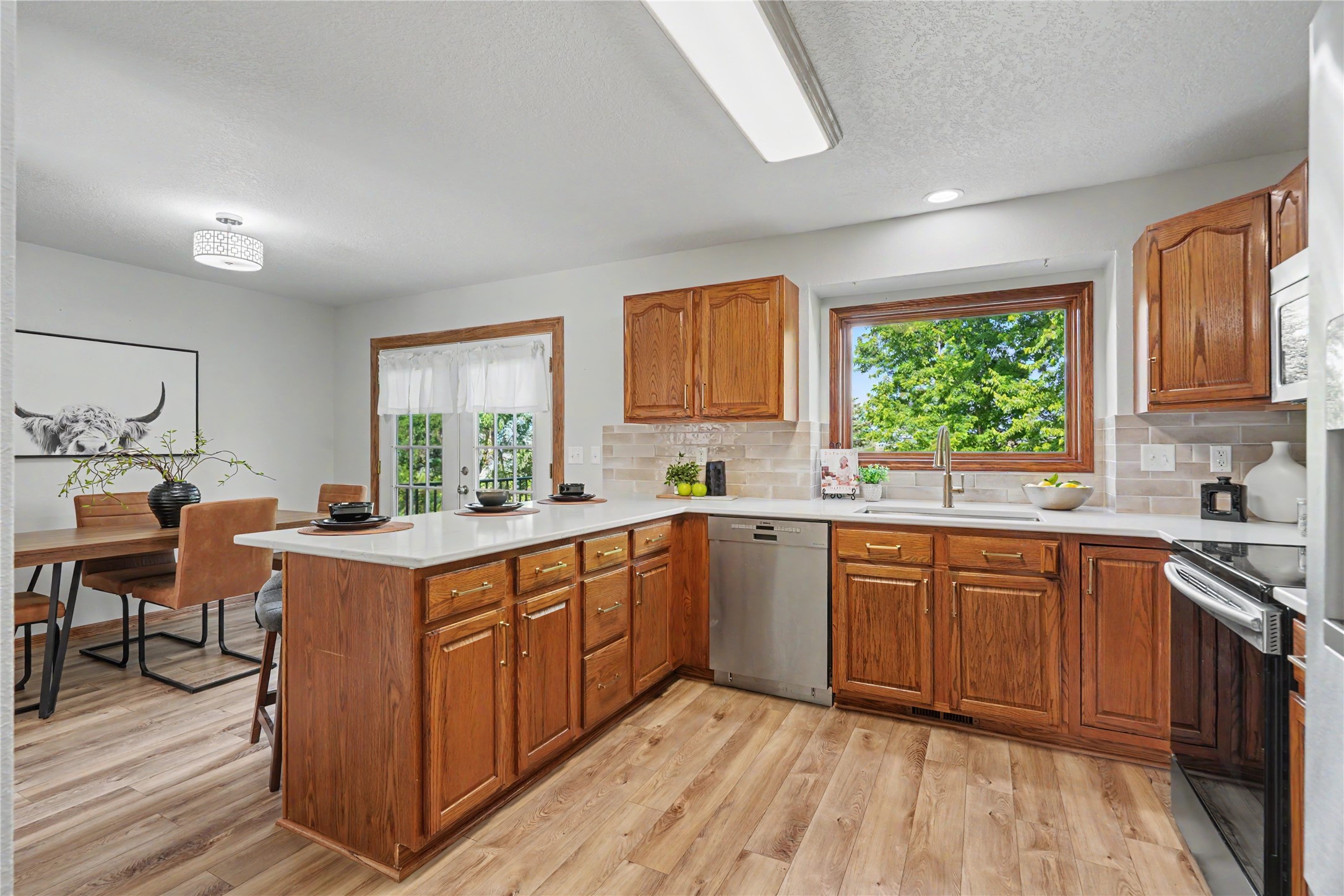 1080 3rd Street