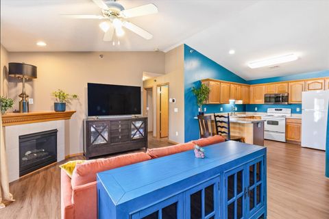 Condo For Sale - 701 SE Dovetail Road #12<br/> Polk County, Grimes, IA 50111
