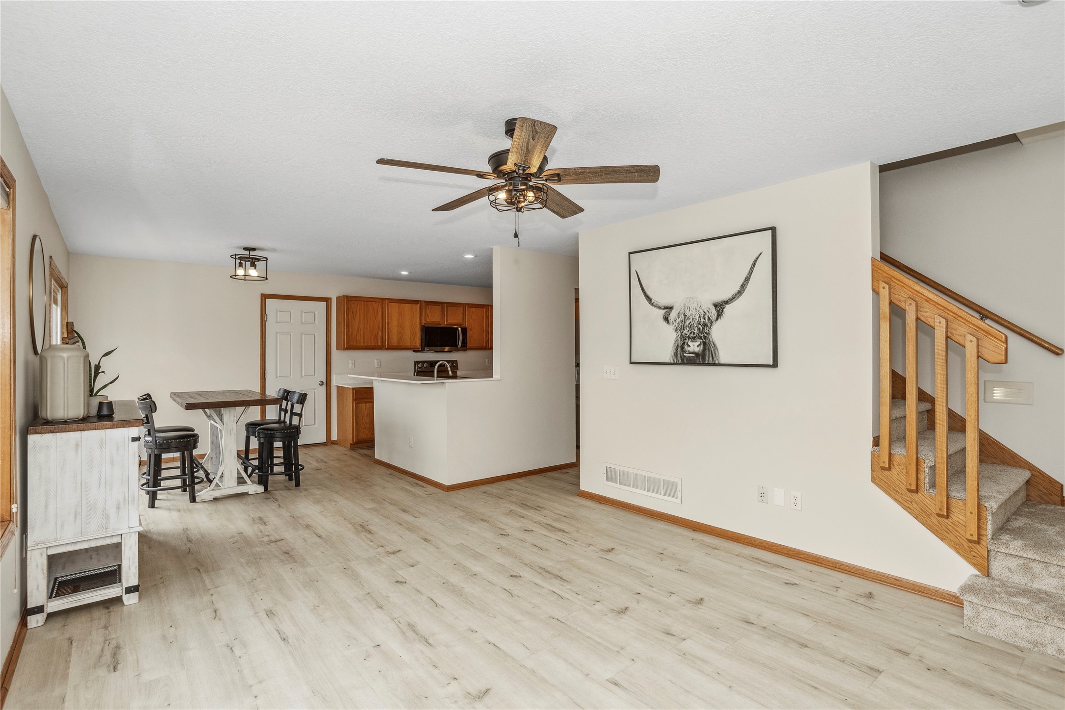 4826 Lakewood Drive, Norwalk, Iowa image 4