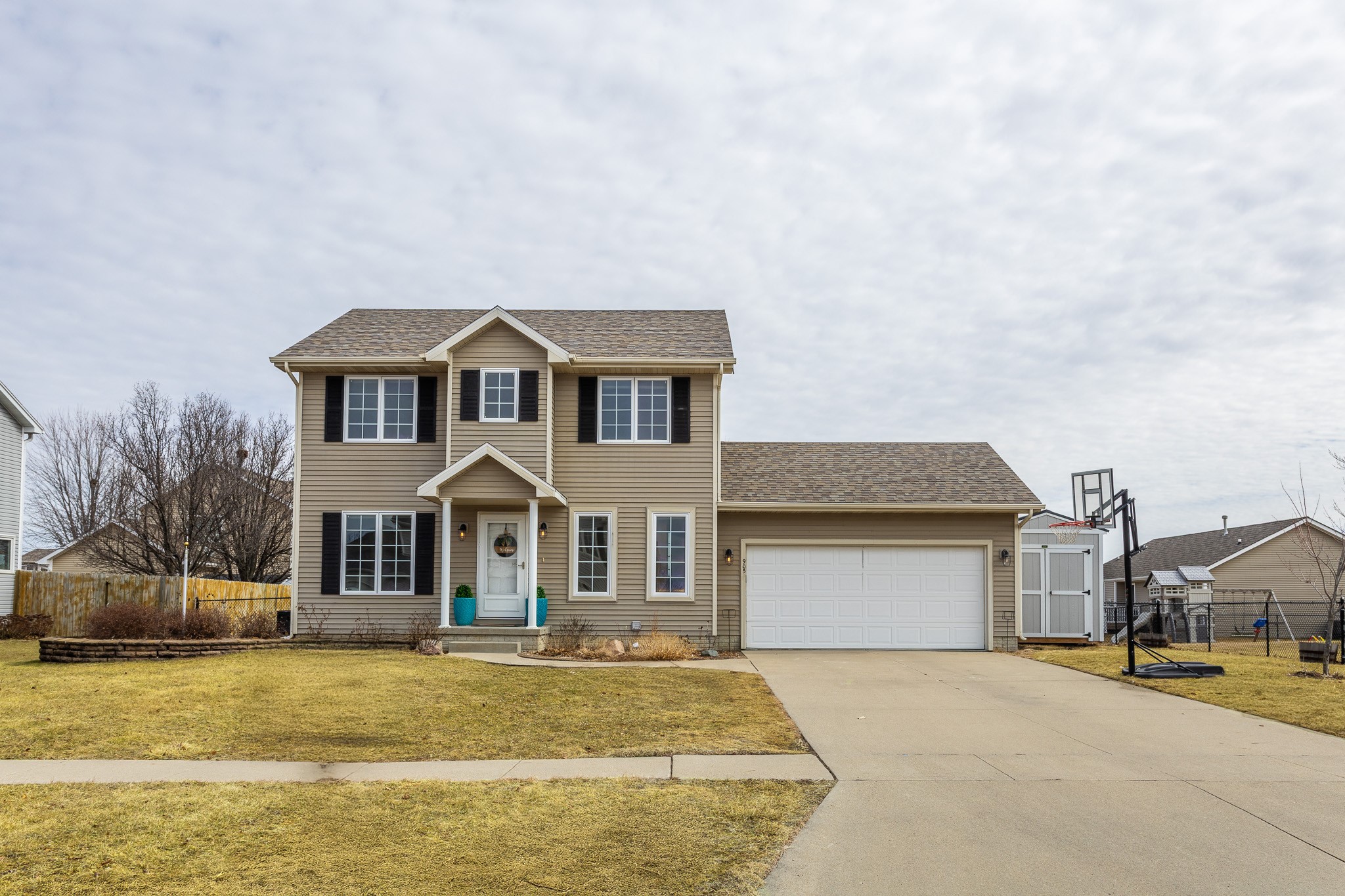 4826 Lakewood Drive, Norwalk, Iowa image 1