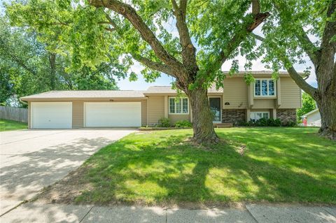 Single Family Residence in Polk City IA 304 Tyler Street.jpg