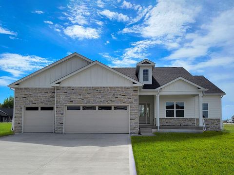 Homes For Sale - 620 NW Concord Lane<br/> Waukee, IA 50263