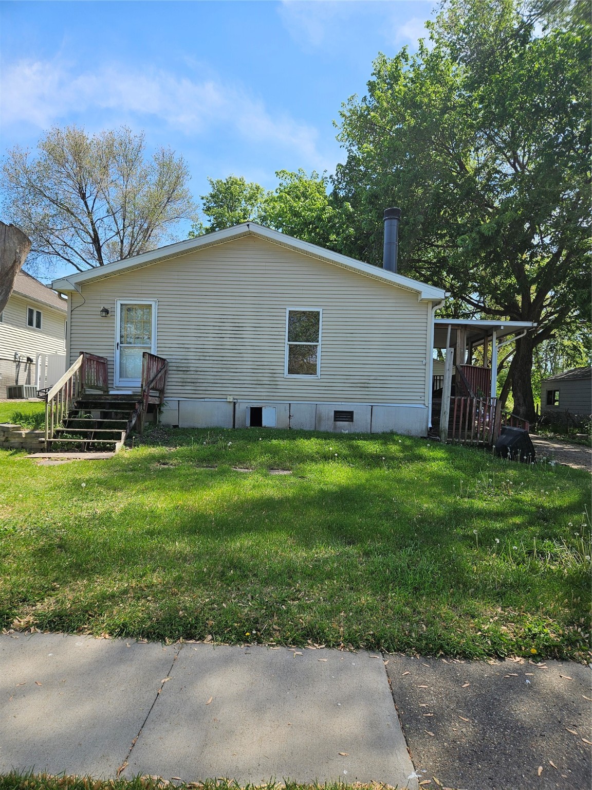 406 W Rock Island Street, Knoxville, Iowa image 1