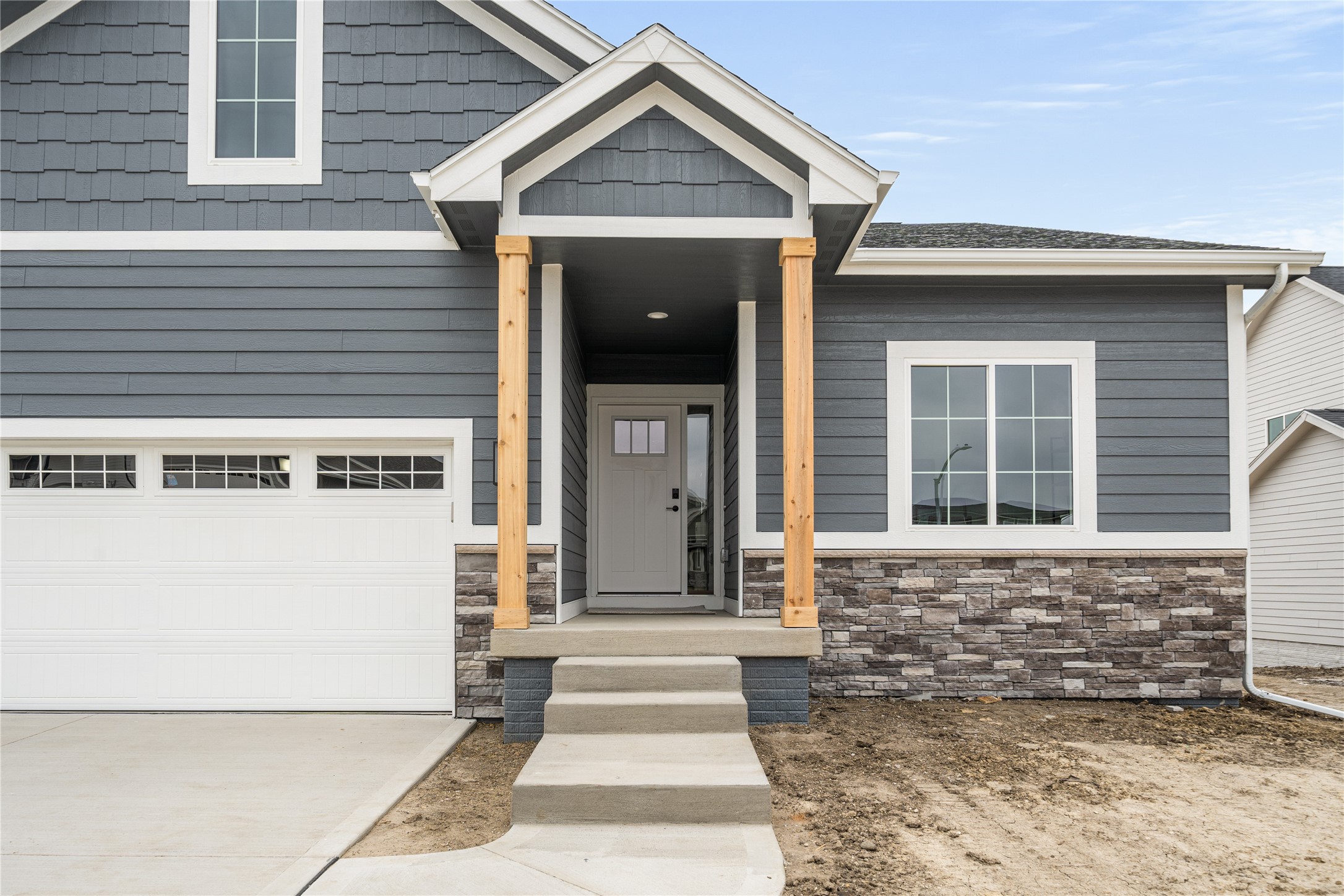 440 NW Ashley Circle