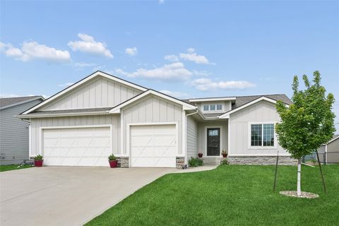 Homes For Sale - 3312 13th Avenue<br/> Altoona, IA 50009