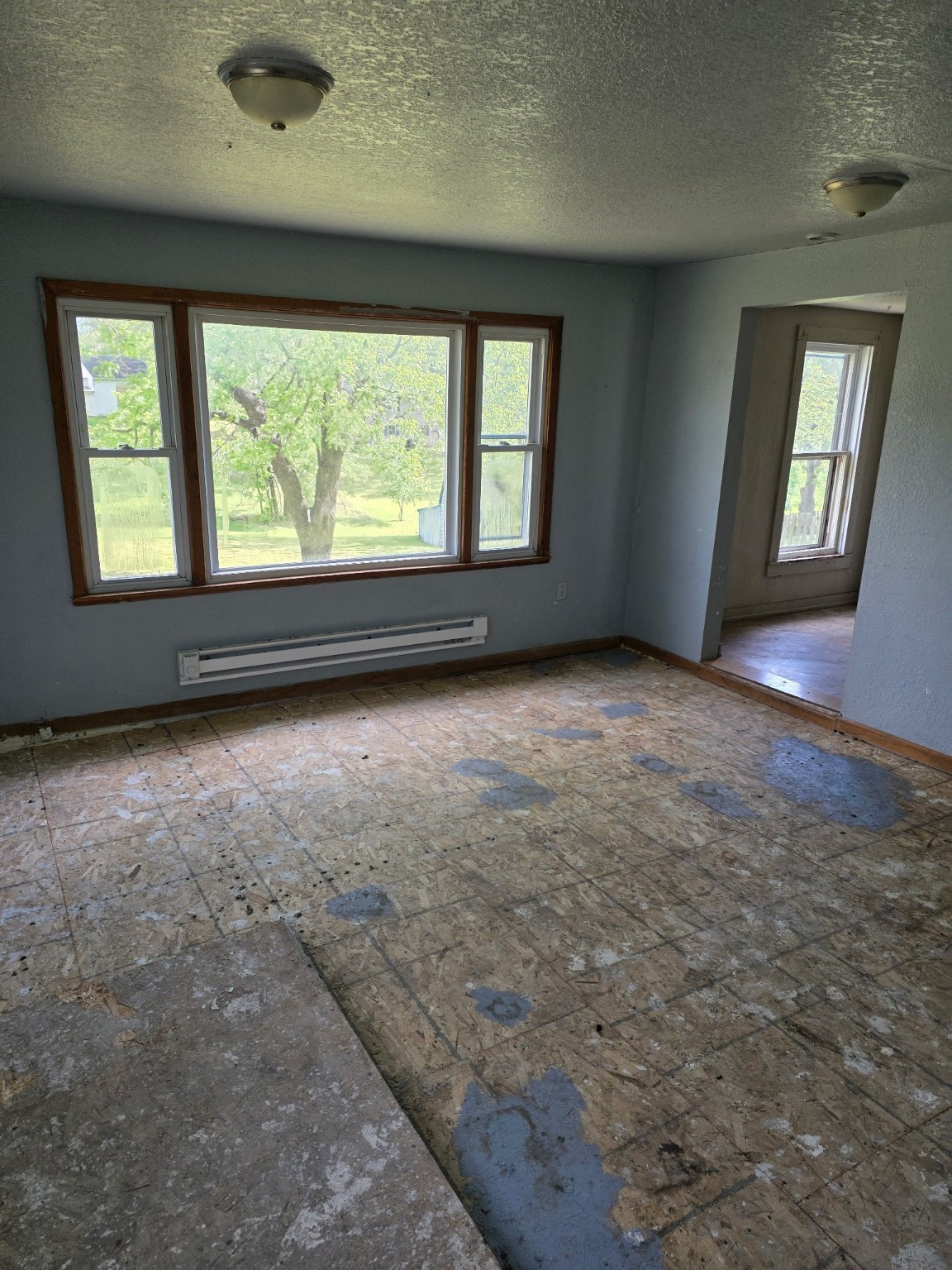 212 Armory Avenue, Chariton, Iowa image 4