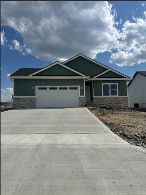 Homes For Sale - 1954 Tuscany Drive<br/> Altoona, IA 50009