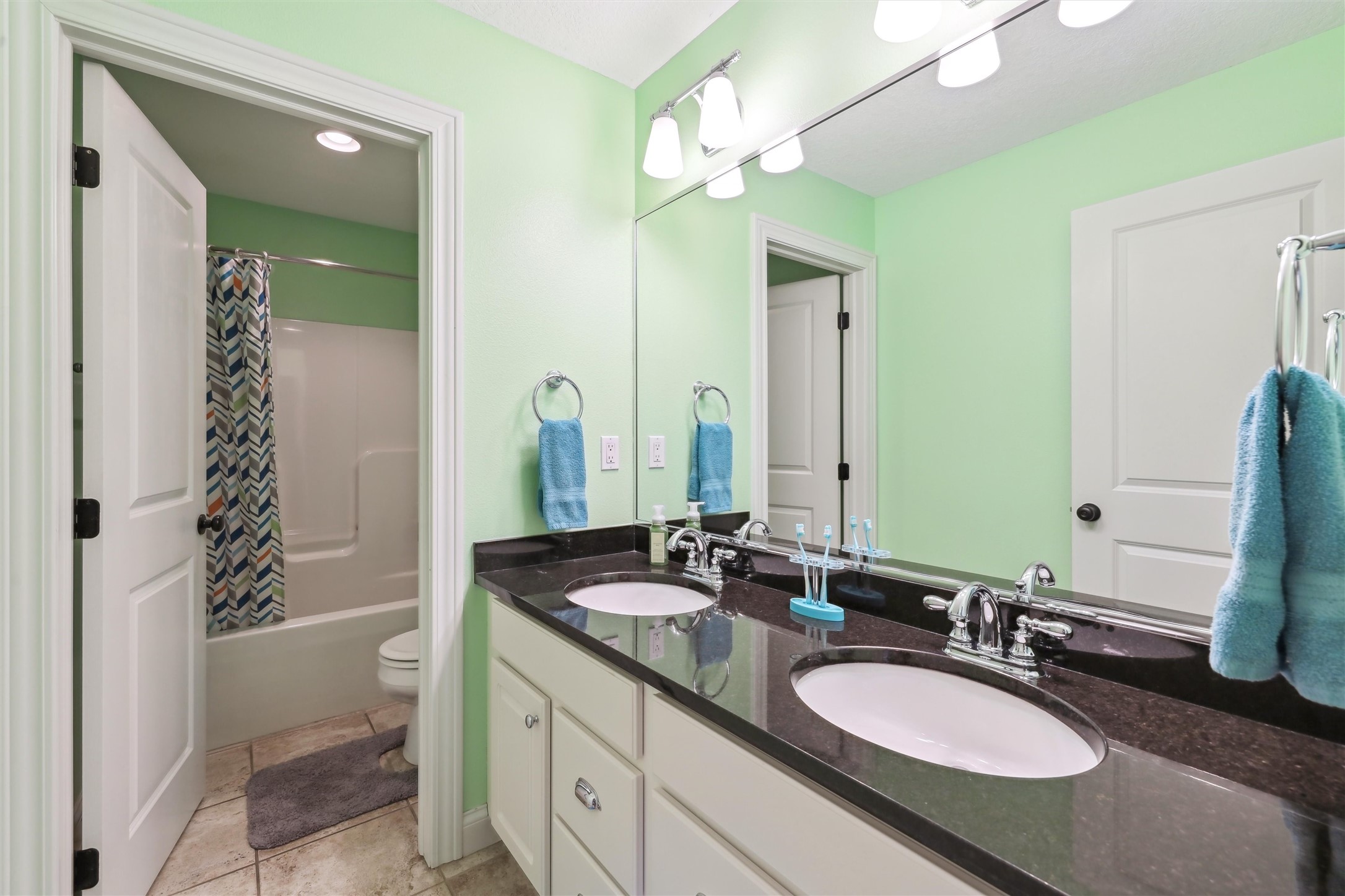 1720 SE Bell Drive, Waukee, Iowa image 31