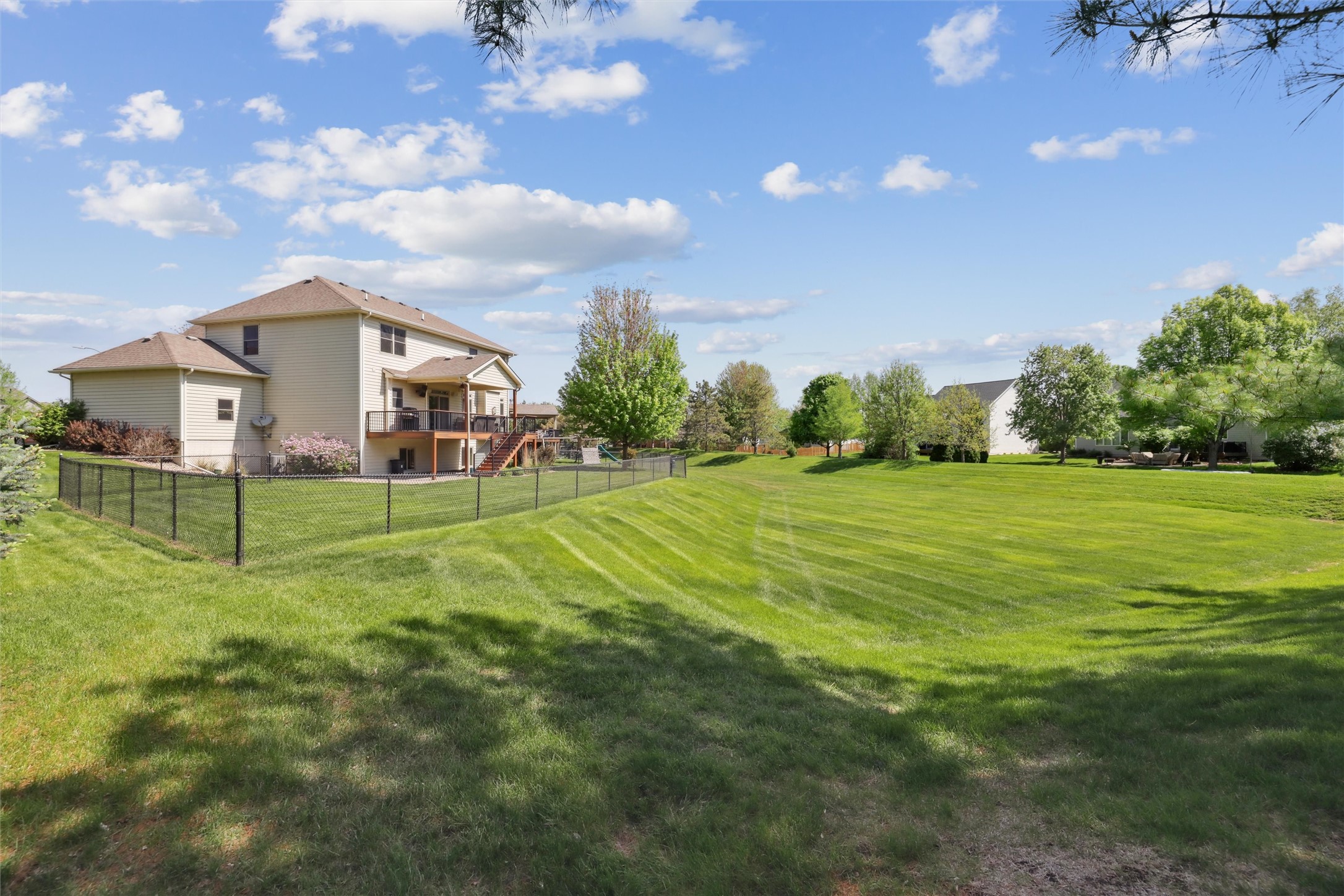 1720 SE Bell Drive, Waukee, Iowa image 3