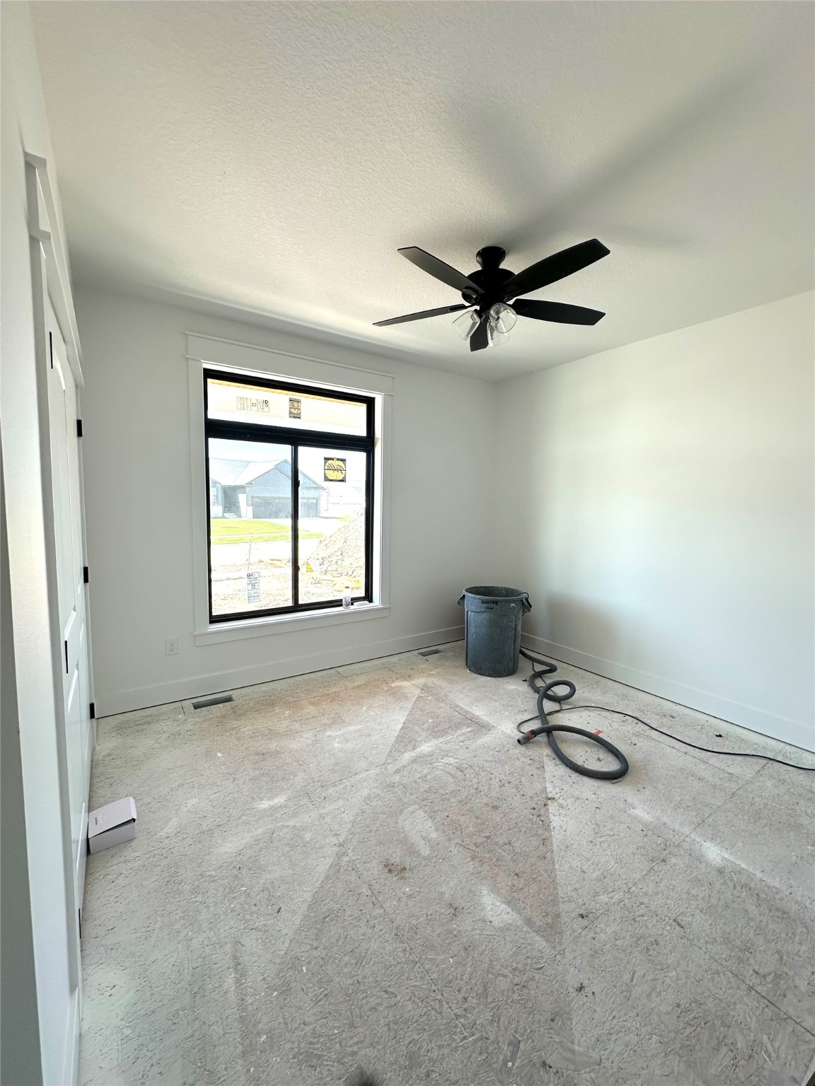 1420 NW Red Oak Drive, Waukee, Iowa image 15