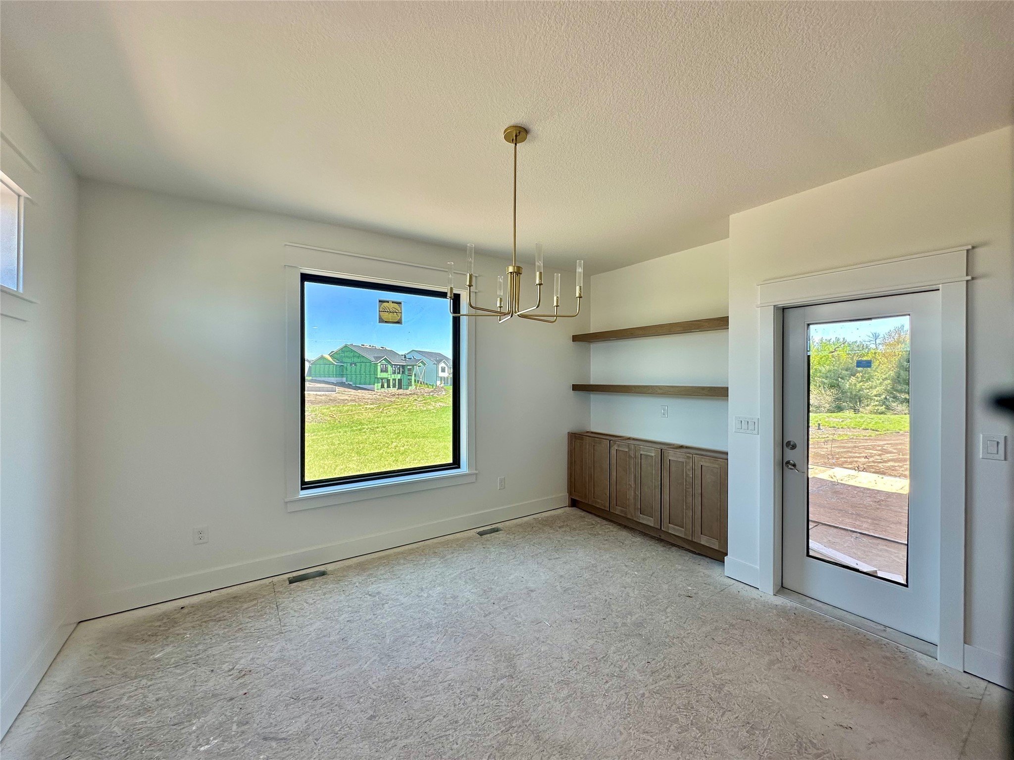 1420 NW Red Oak Drive, Waukee, Iowa image 6