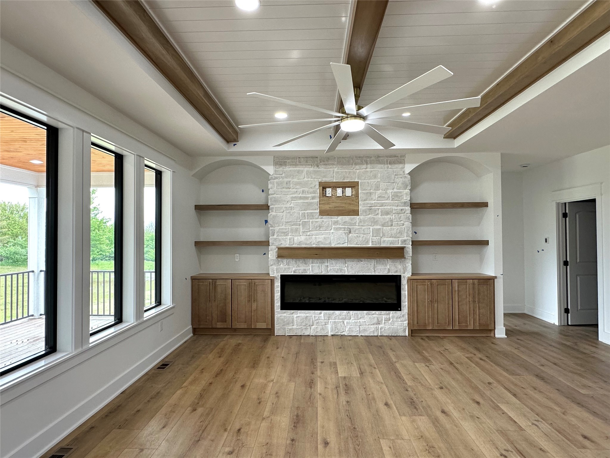 1420 NW Red Oak Drive