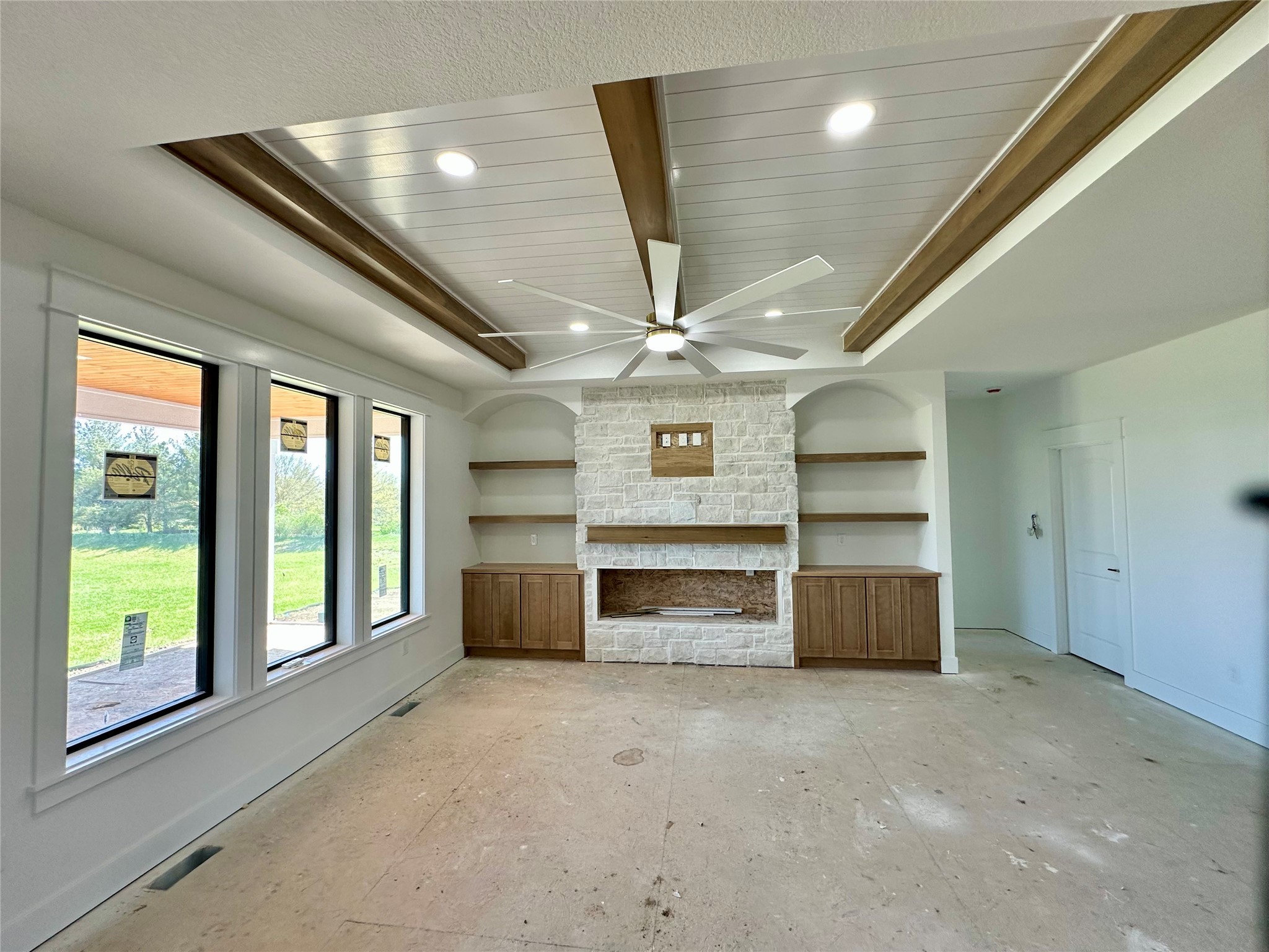1420 NW Red Oak Drive, Waukee, Iowa image 2
