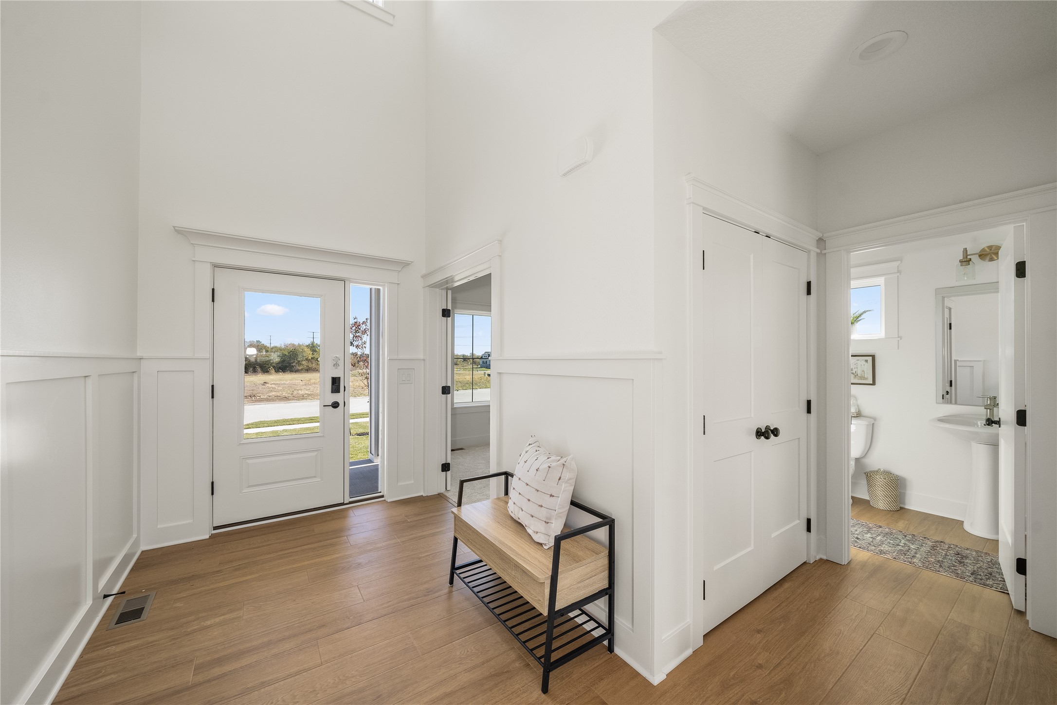 5648 163rd Street, Urbandale, Iowa image 3