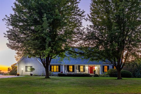 Apartment For Sale - 2125 W 15th Street<br/> Newton, IA 50208