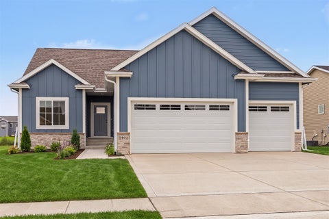 Homes For Sale - 5802 Westfield Drive<br/> Ames, IA 50014