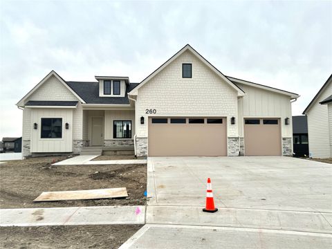 Homes For Sale - 260 NW Montego Court<br/> Waukee, IA 50263