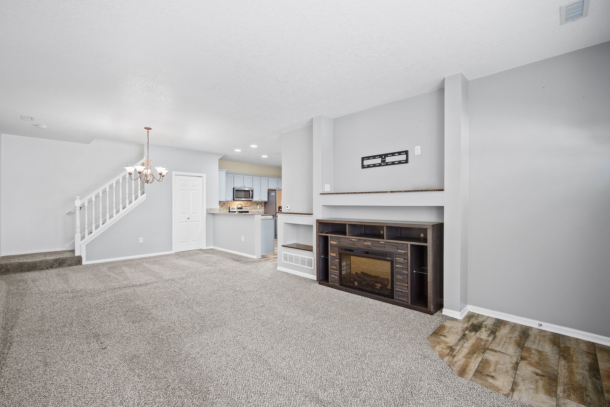 1020 NE Hyacinth Lane, Ankeny, Iowa image 4