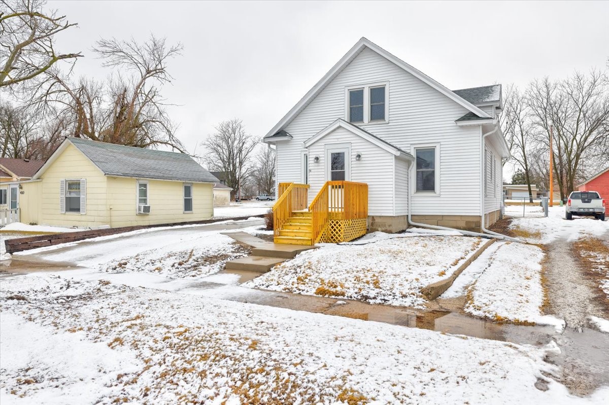 408 Cedar Avenue, Woodward, Iowa image 3