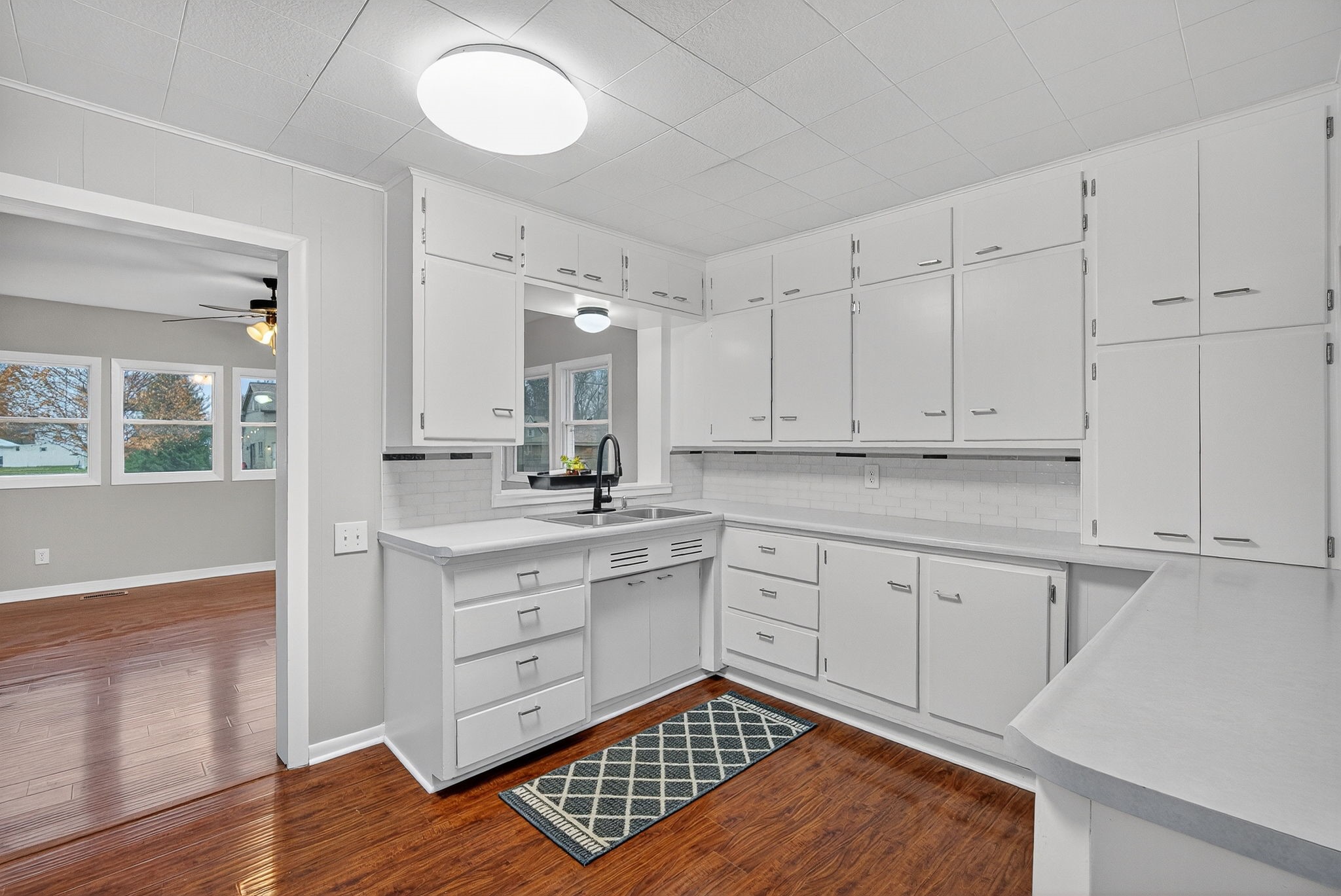 410 W Washington Street