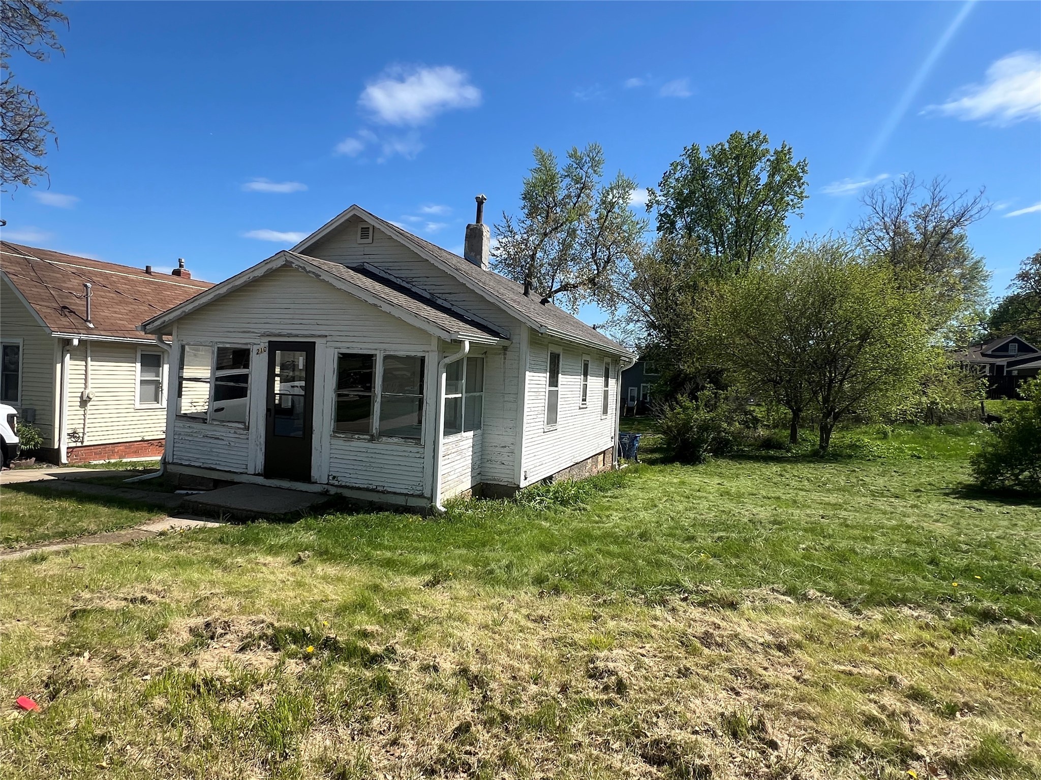 210 Fulton Drive, Des Moines, Iowa image 2