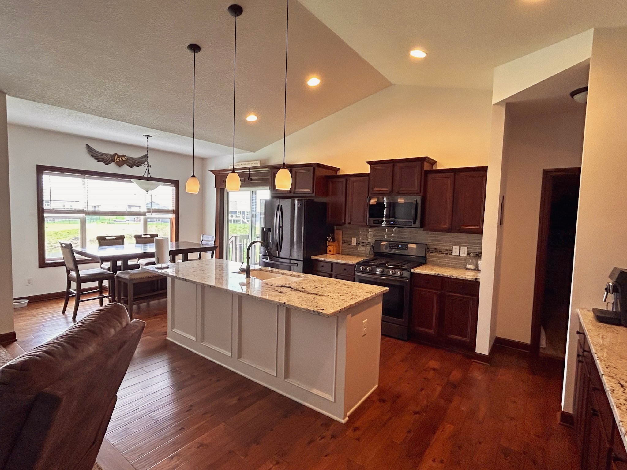 218 34th Street, Altoona, Iowa image 4