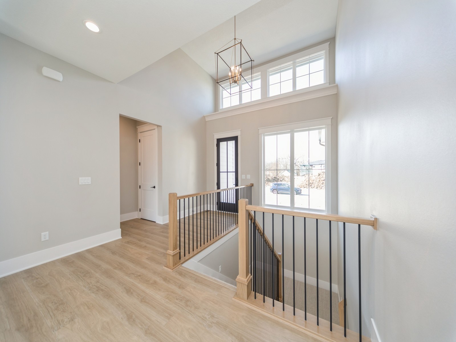805 Canterbury Circle