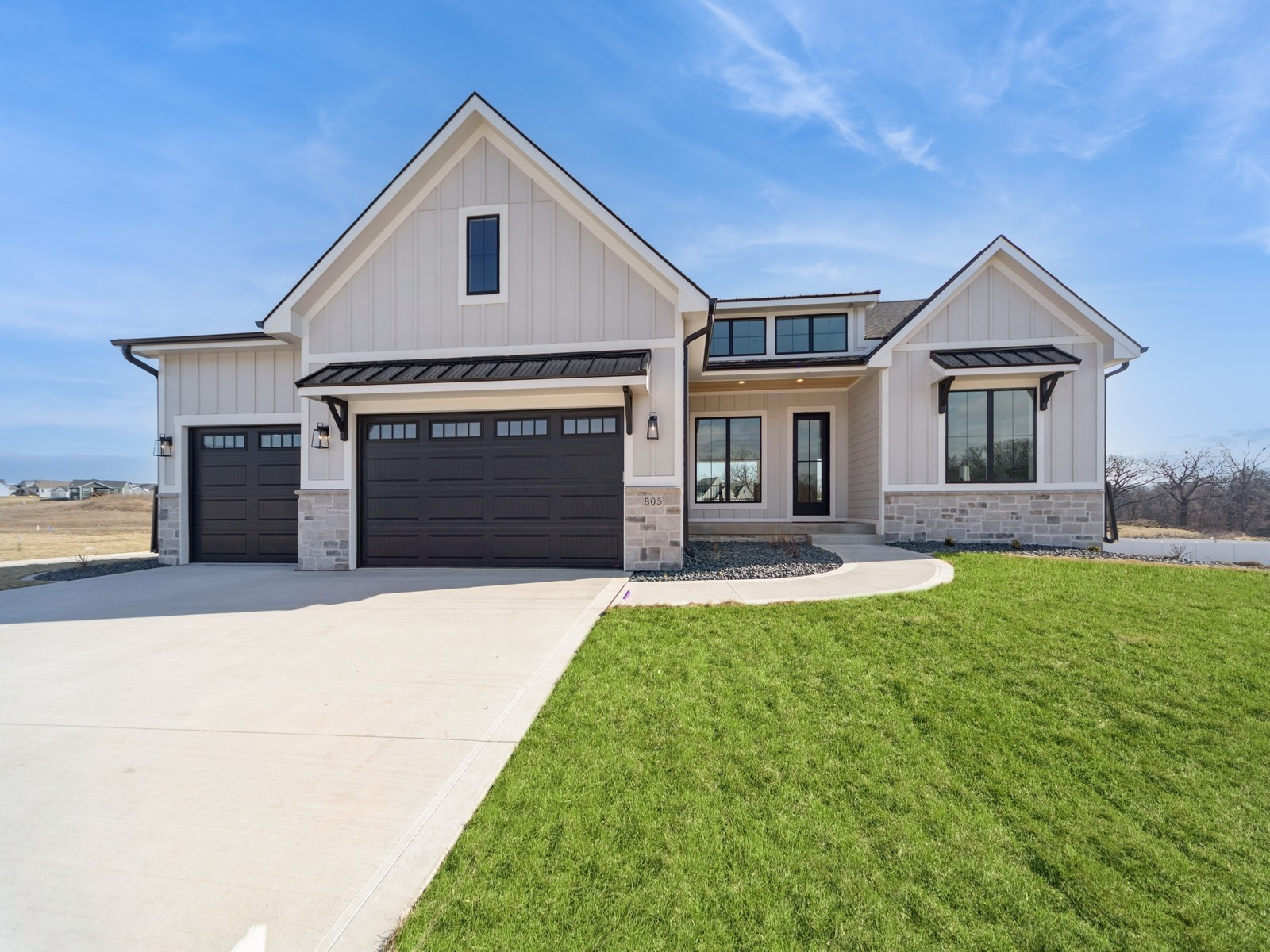 805 Canterbury Circle