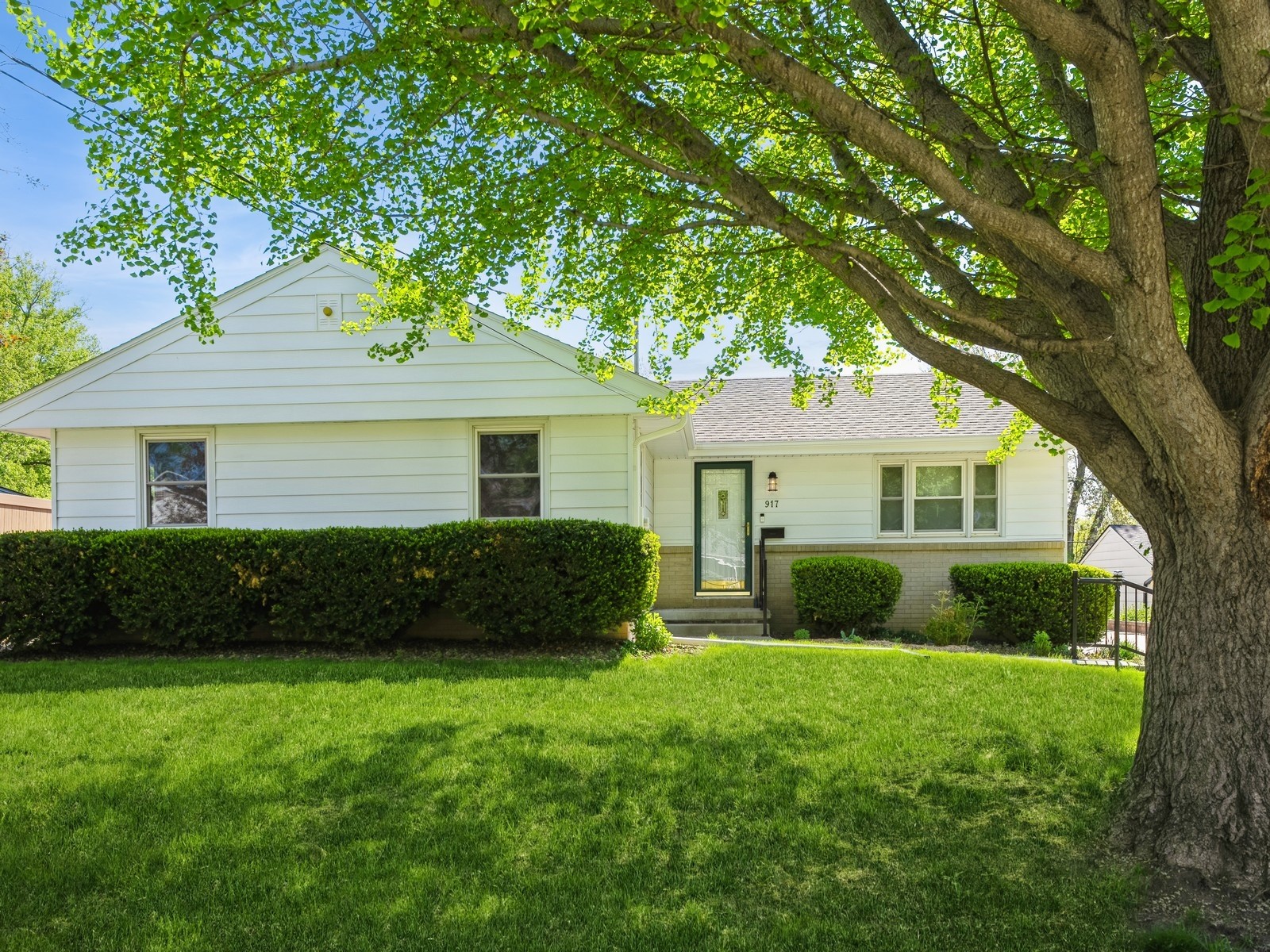 917 29th Street, West Des Moines, Iowa image 3