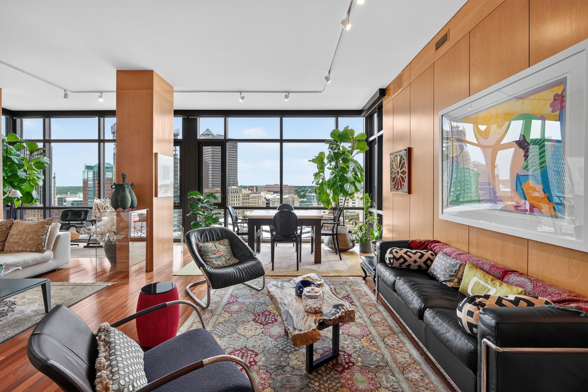 300 Walnut Street 2205