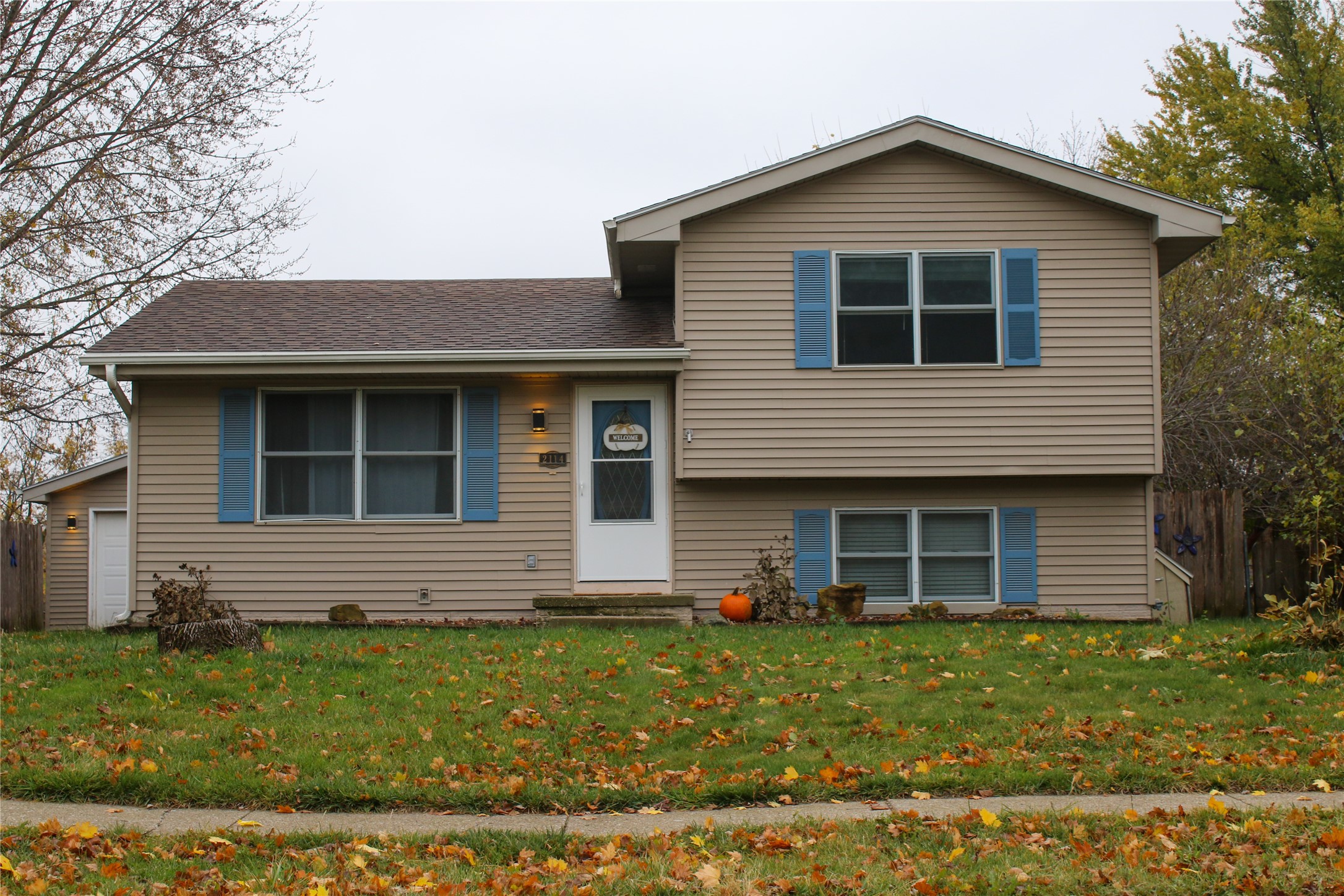 2114 Shady Lane Drive, Norwalk, Iowa image 1