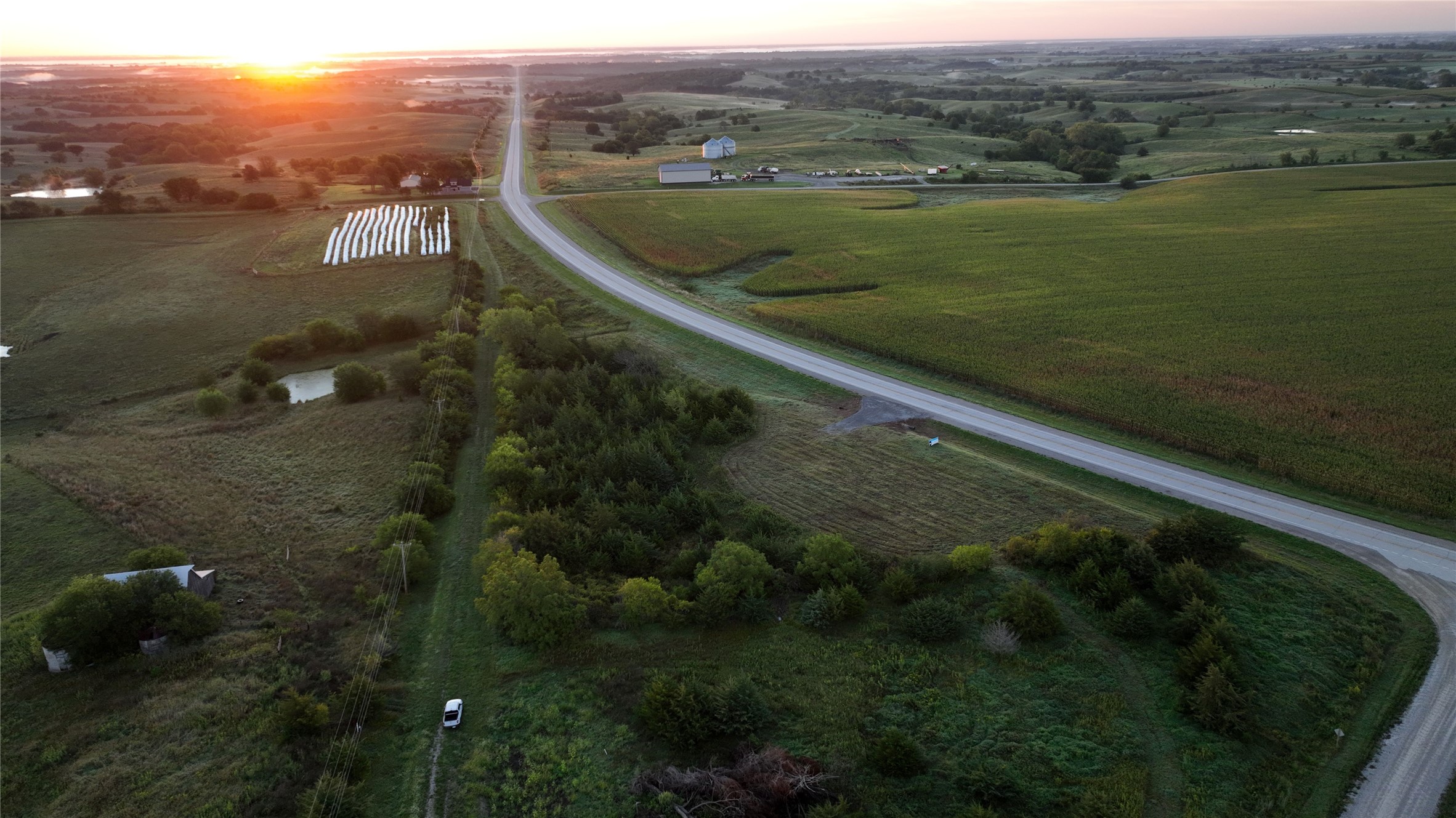 00 Iowa Highway 2 Highway, Kellerton, Iowa image 3