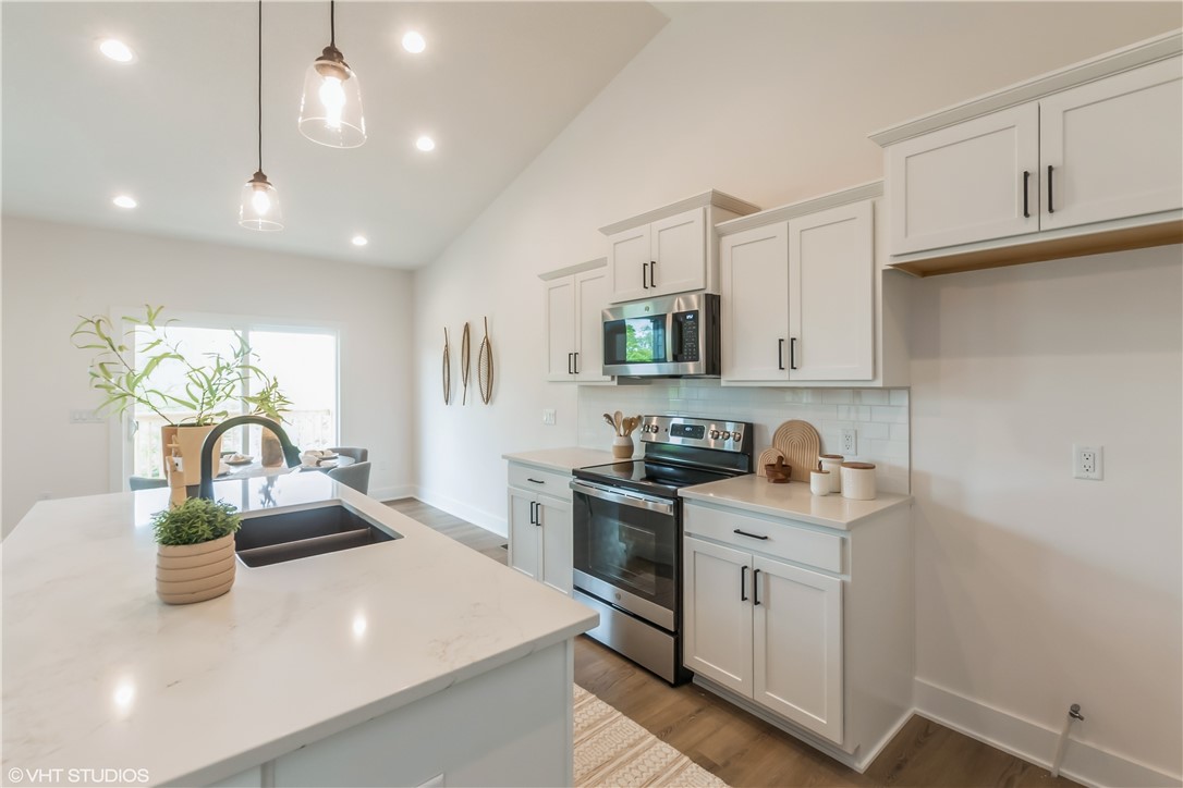 1140 Harrington Way, Waukee, Iowa image 9