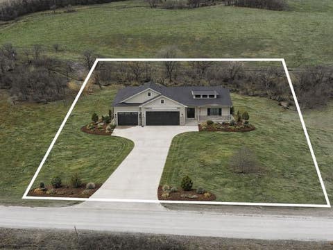 Homes For Sale - LOT 6 Hogback Bridge Road<br/> Earlham, IA 50072