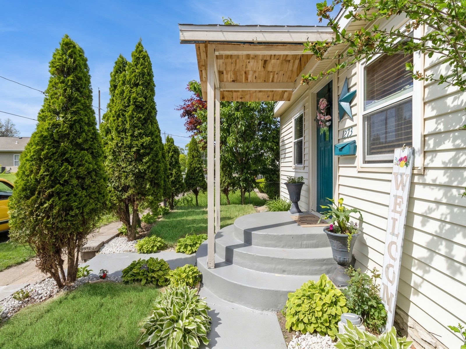 1273 E 18th Street, Des Moines, Iowa image 2