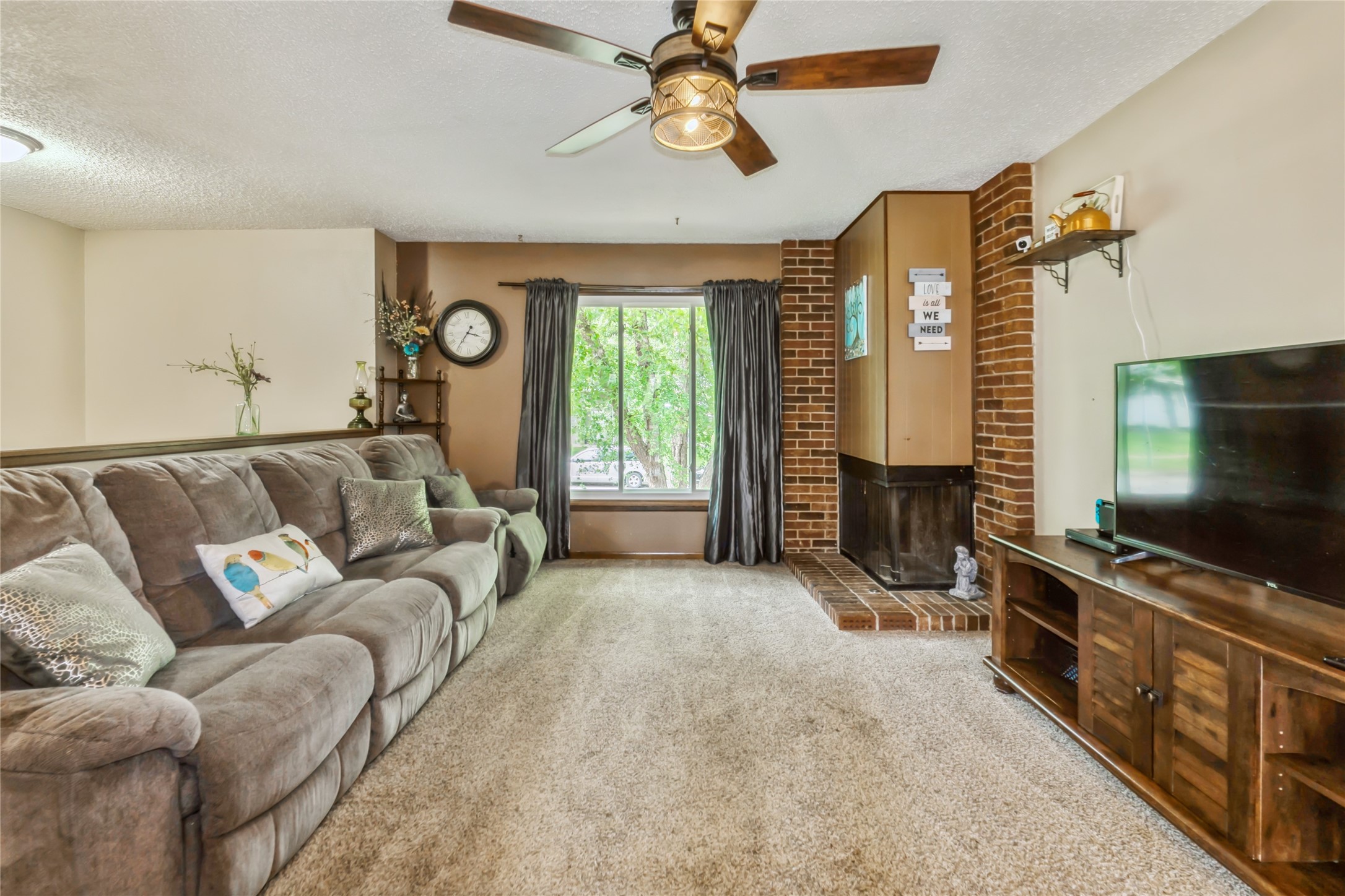 1903 W 5th Avenue, Indianola, Iowa image 3