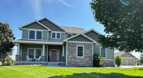 1821 Millstream Court Winterset IA 50273