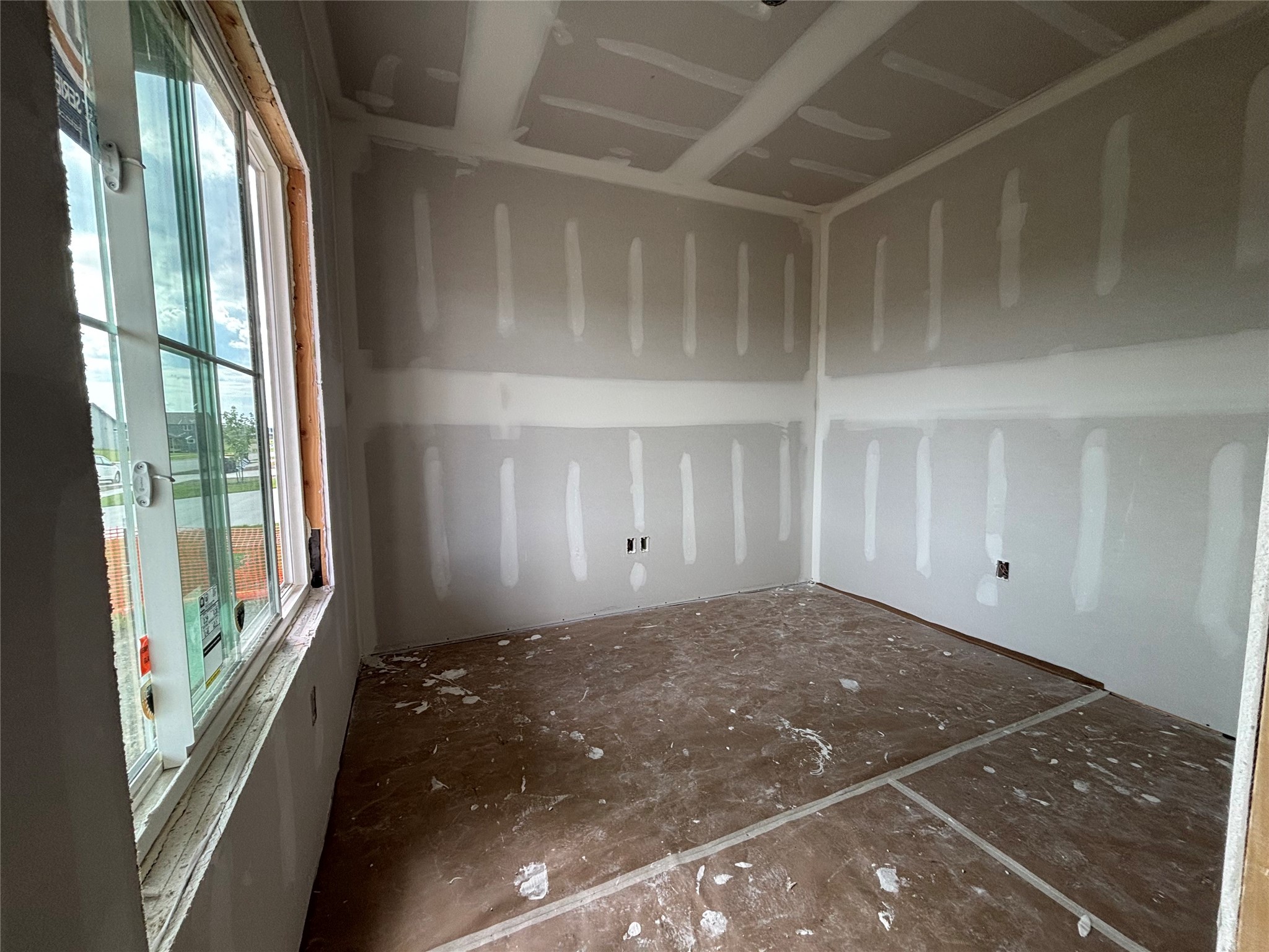 305 NW Woodmoor Drive, Waukee, Iowa image 2