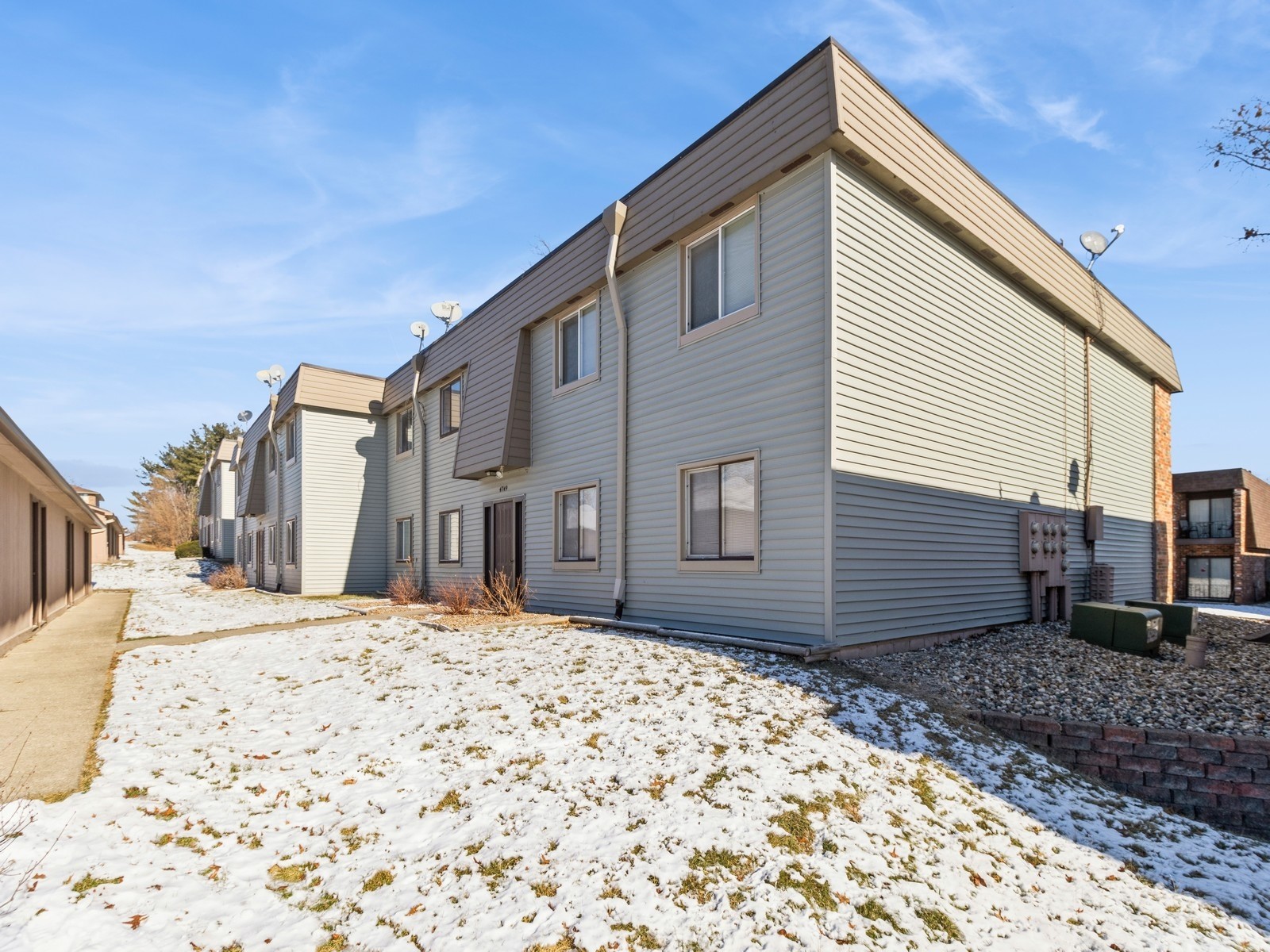 4749 Woodland Avenue #4, West Des Moines, Iowa image 1