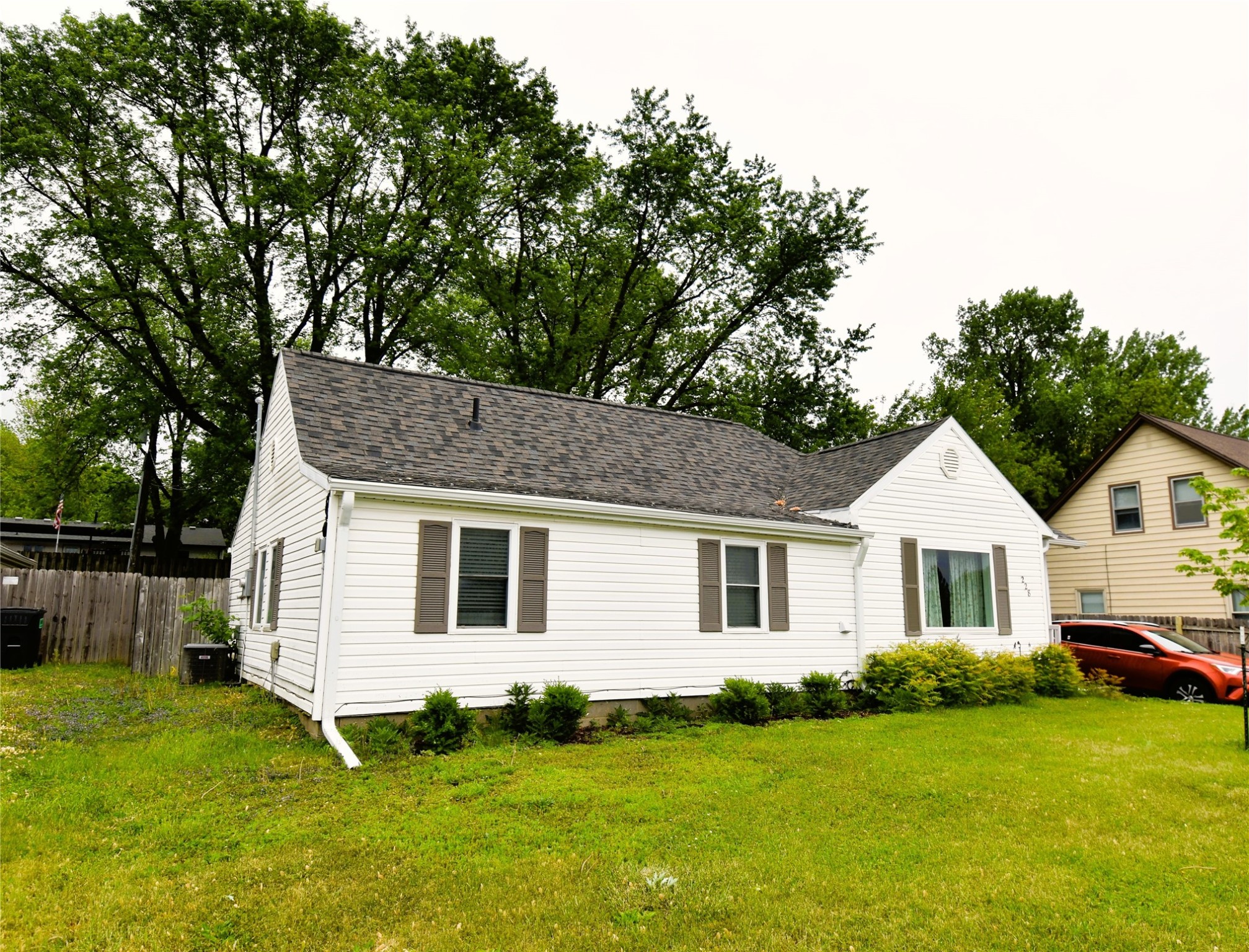 228 S Dakota Avenue, Ames, Iowa image 4