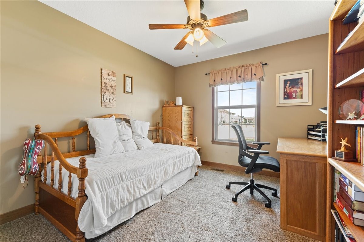 306 NW Mils Drive, Ankeny, Iowa image 17