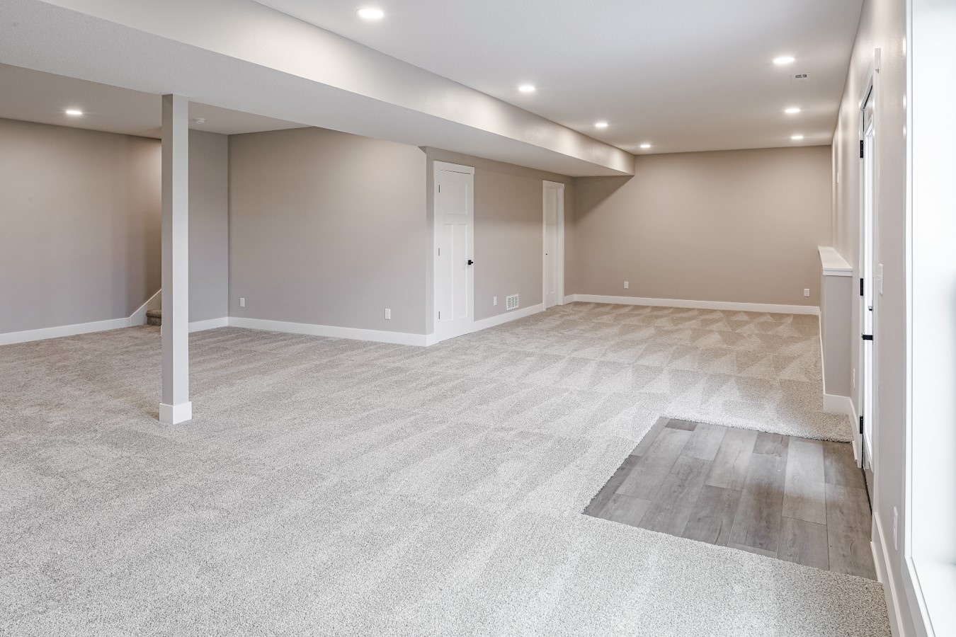 3060 Bos Ridge Road, Pella, Iowa image 23