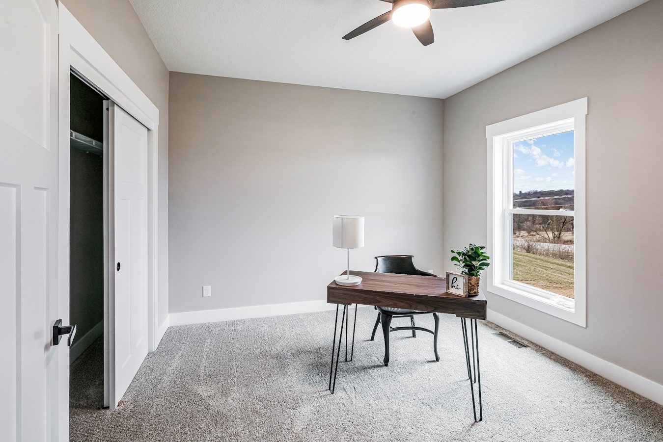 3060 Bos Ridge Road, Pella, Iowa image 17