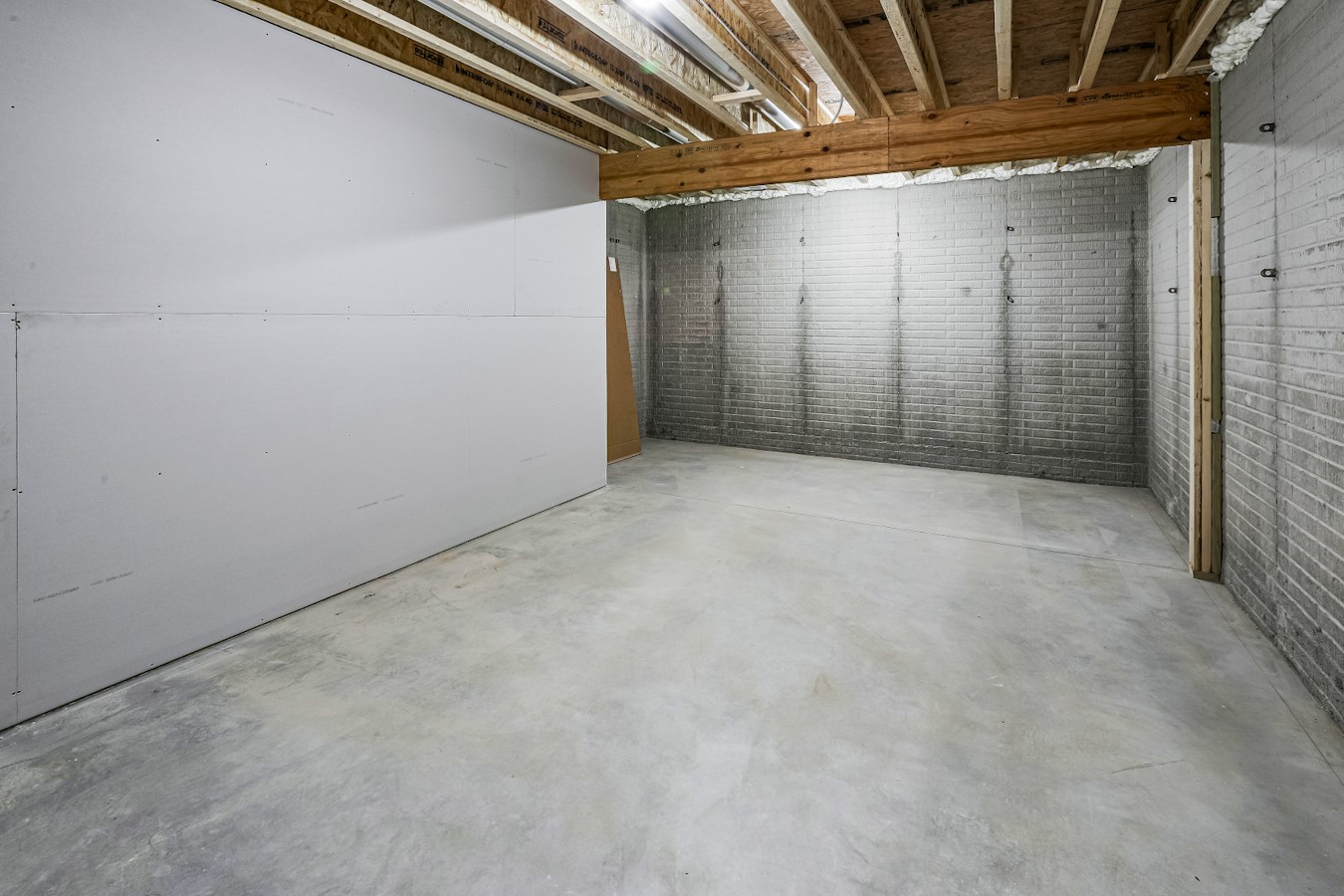 3060 Bos Ridge Road, Pella, Iowa image 28